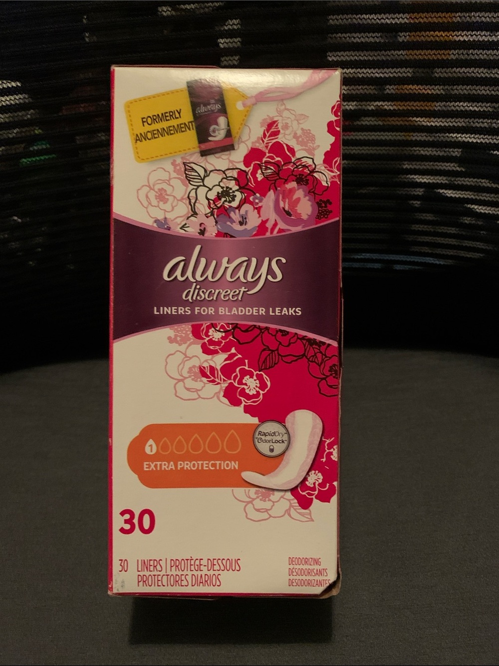 Discreet Pink & White Bladder Leak Liners - 30 Count